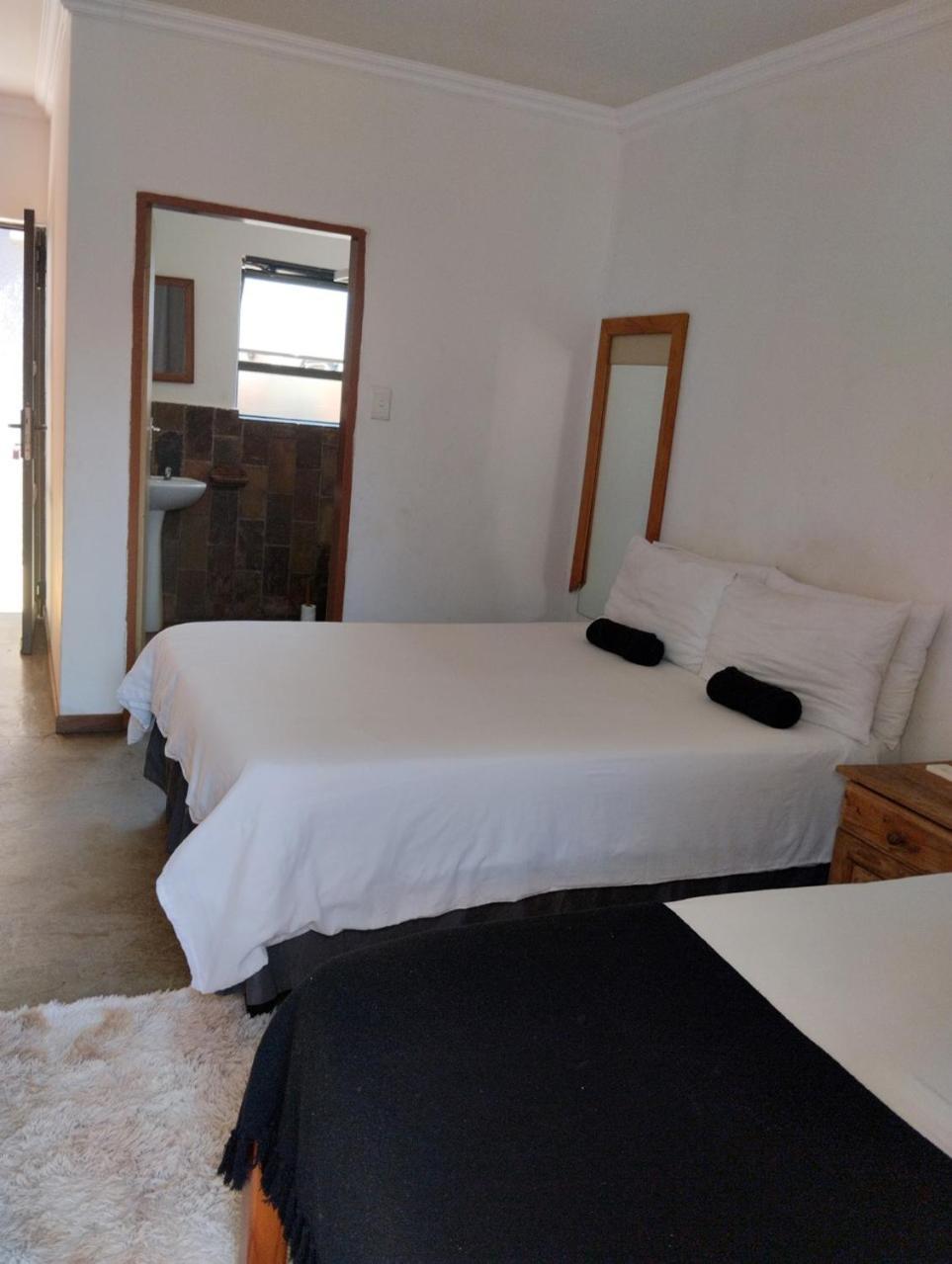 Woodpecker Guesthouse Мидделбург Экстерьер фото