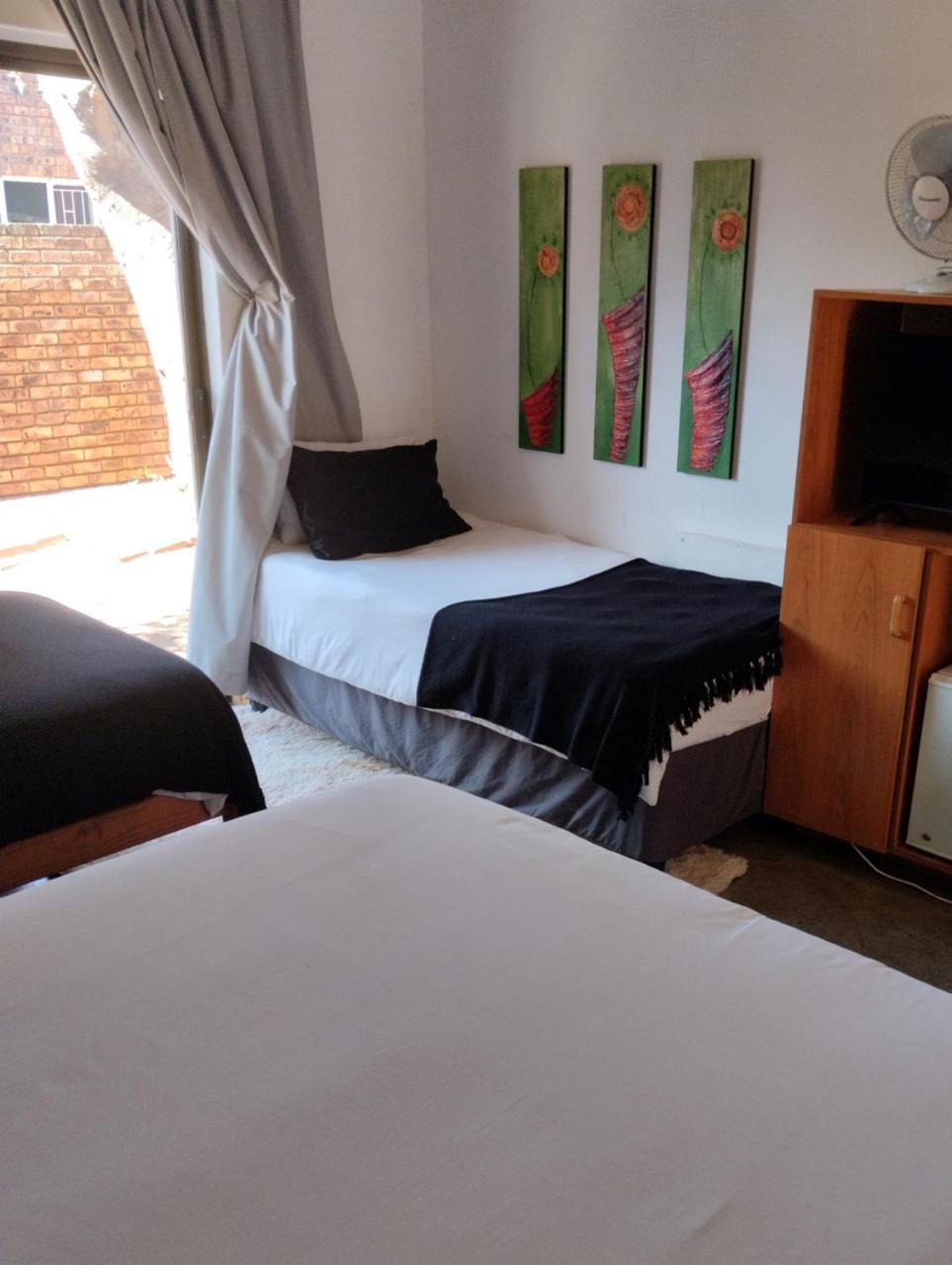 Woodpecker Guesthouse Мидделбург Экстерьер фото
